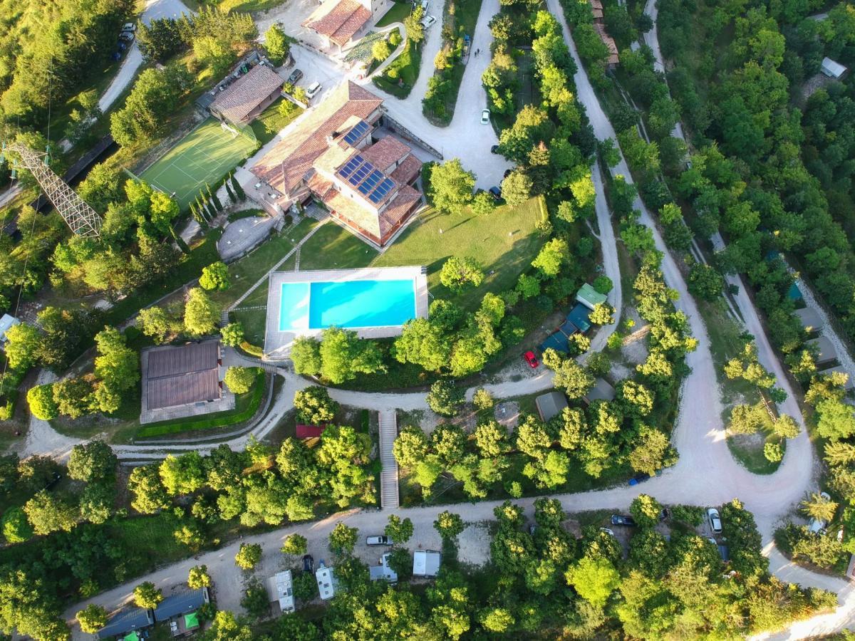 Camping Villaggio Il Collaccio Preci Exterior photo