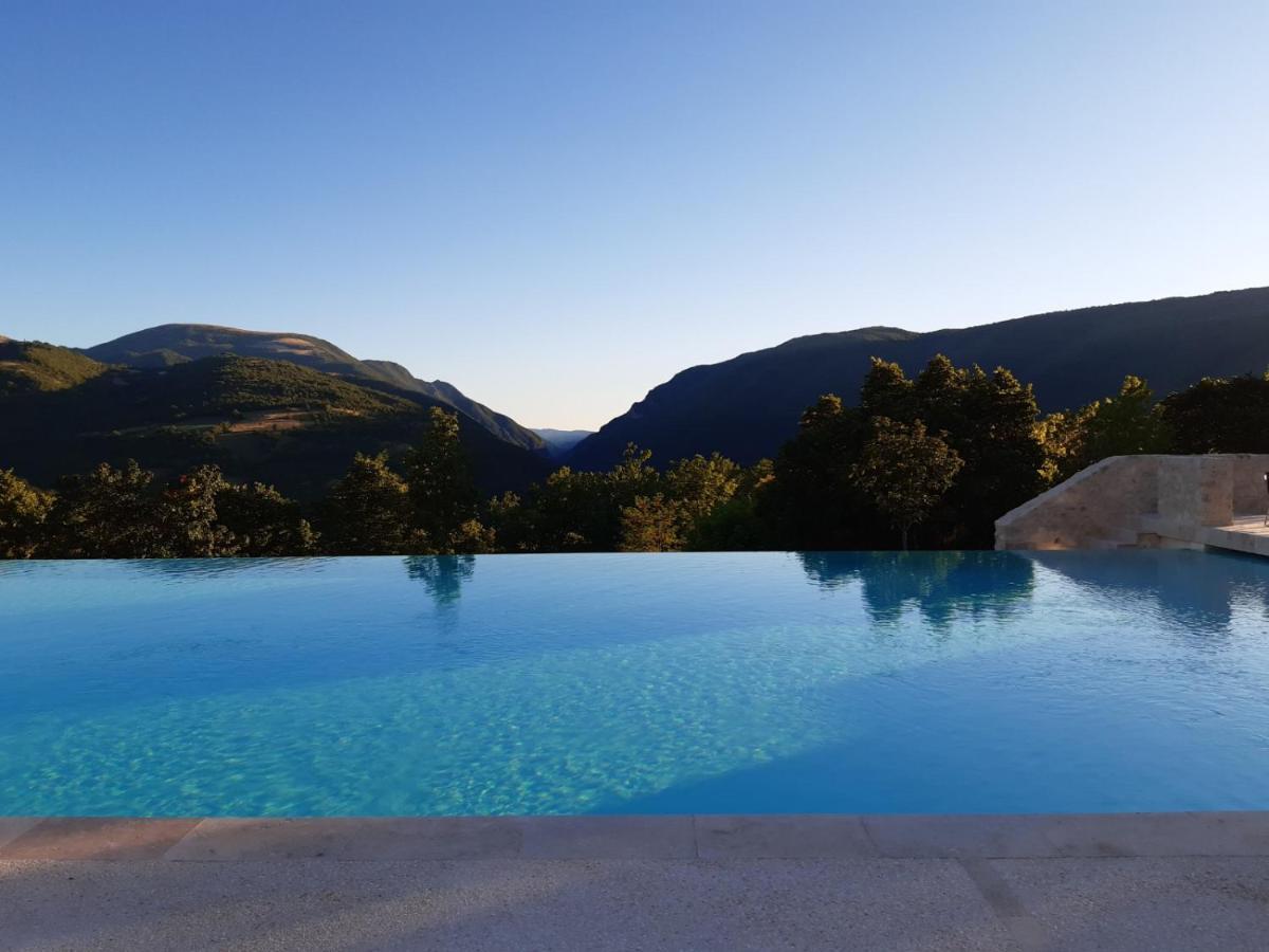 Camping Villaggio Il Collaccio Preci Exterior photo