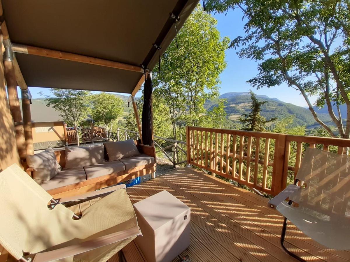 Camping Villaggio Il Collaccio Preci Exterior photo